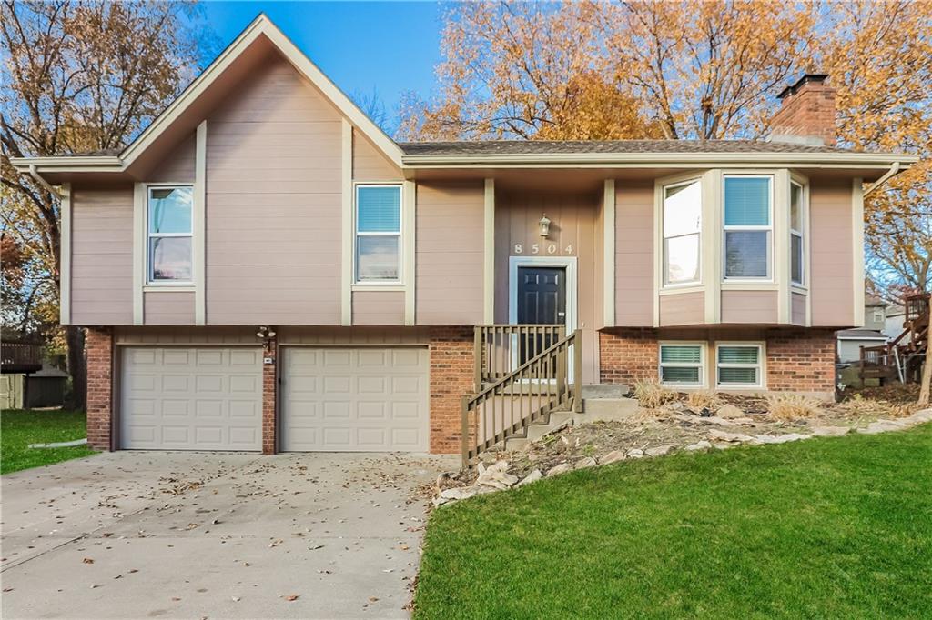 Listing Photo MLS #HMS2567316