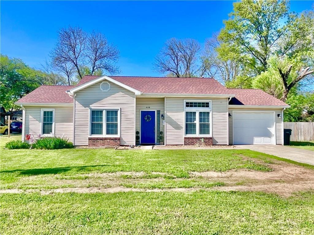 Listing Photo MLS #HMS2567347