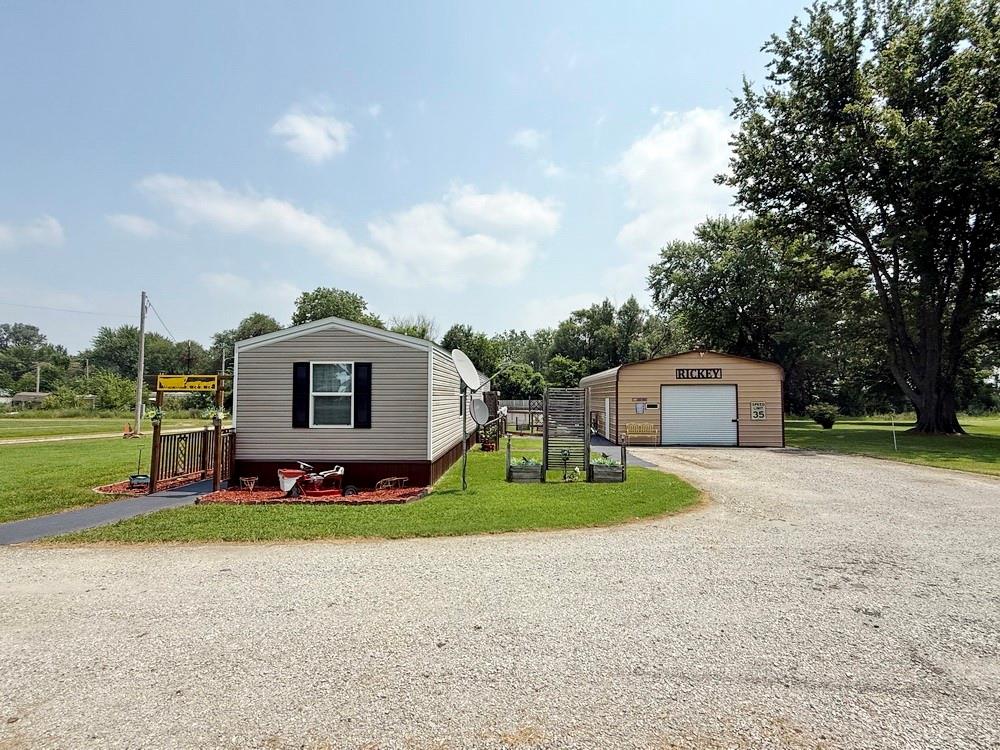 Listing Photo MLS #HMS2567377