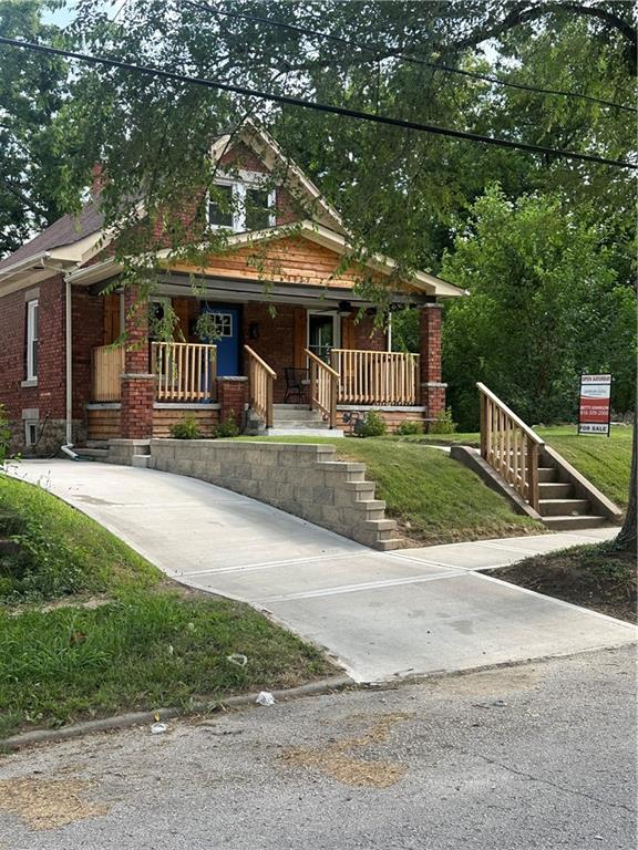 Listing Photo MLS #HMS2567919