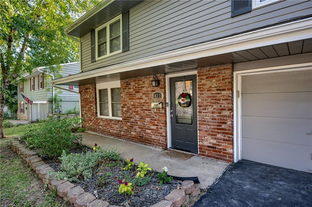 Listing Photo MLS #HMS2568628