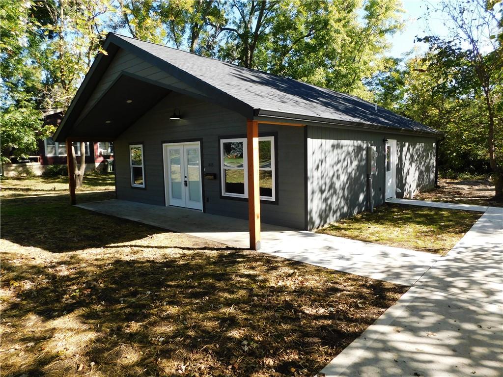 Listing Photo MLS #HMS2568824