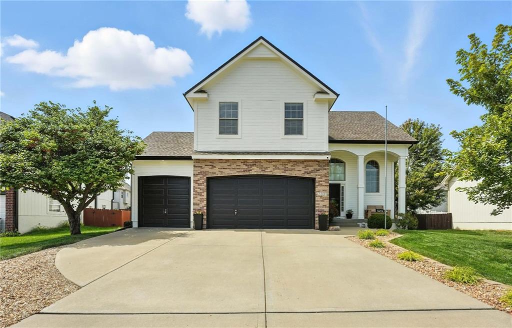 Listing Photo MLS #HMS2569631