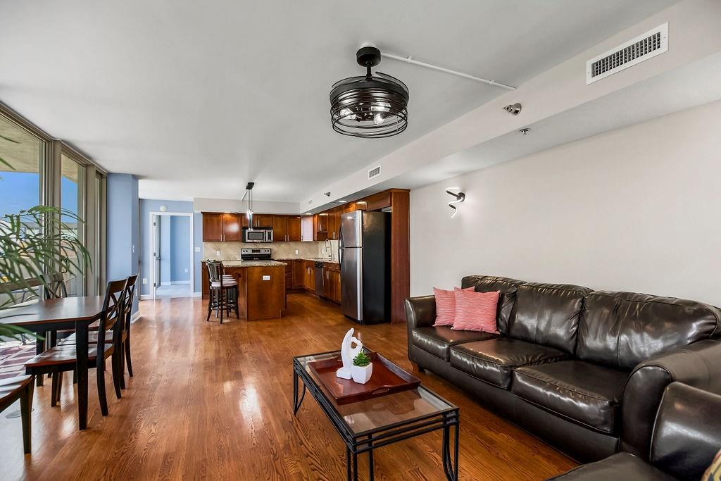 Listing Photo MLS #HMS2569711