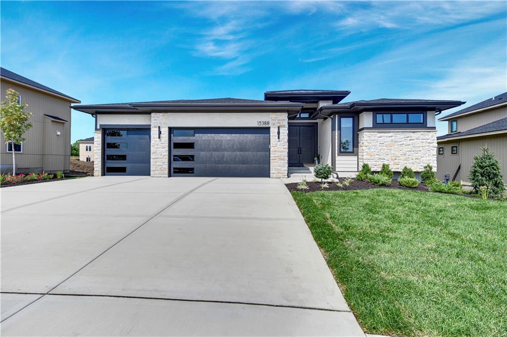 Listing Photo MLS #HMS2570358