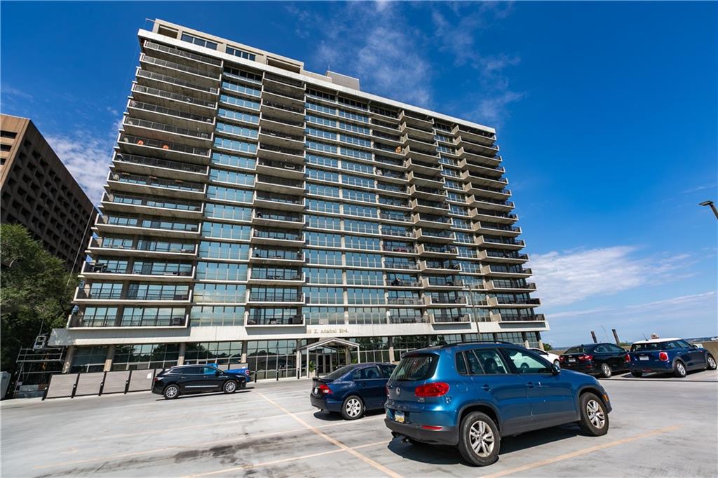 Listing Photo MLS #HMS2570738