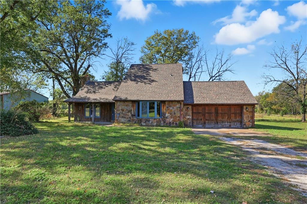 Listing Photo MLS #HMS2571143