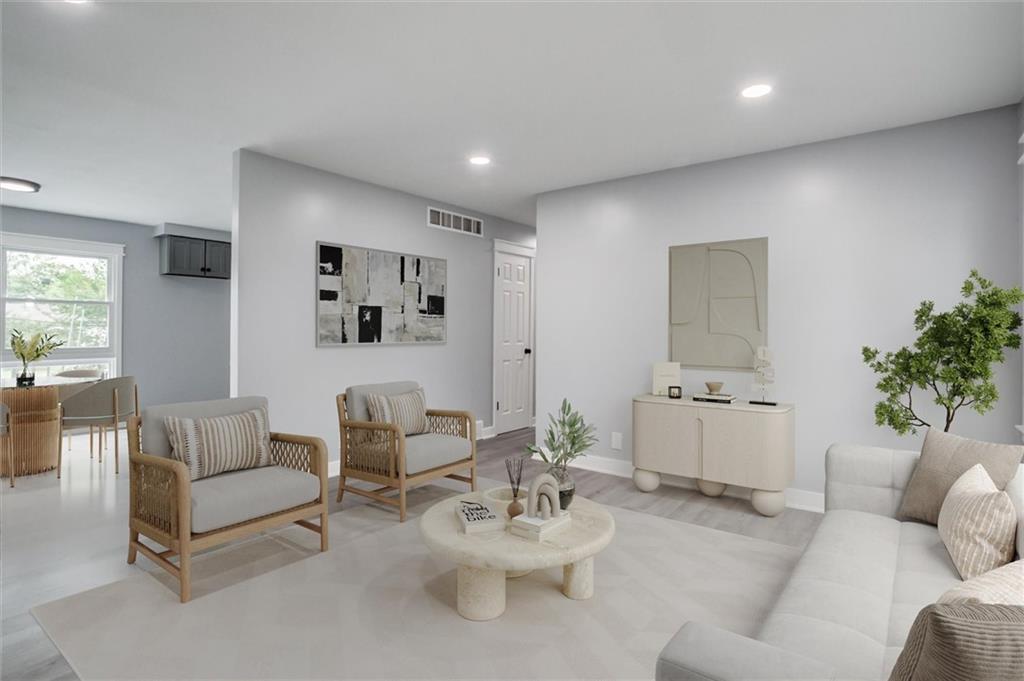 Listing Photo MLS #HMS2571341