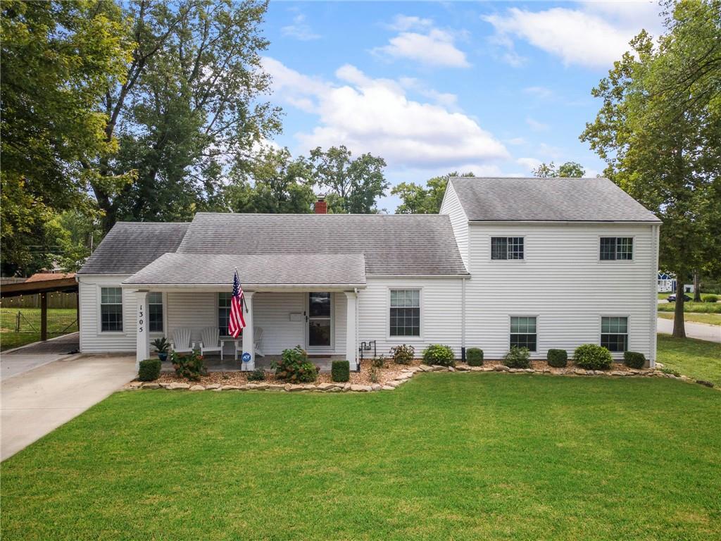 Listing Photo MLS #HMS2571694