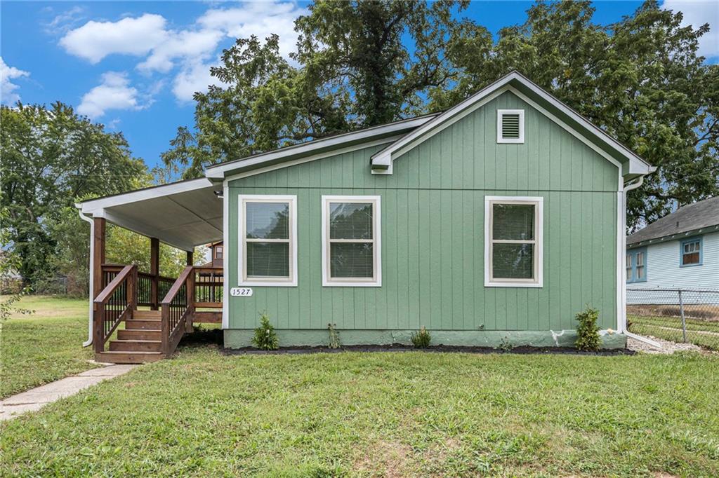 Listing Photo MLS #HMS2572569