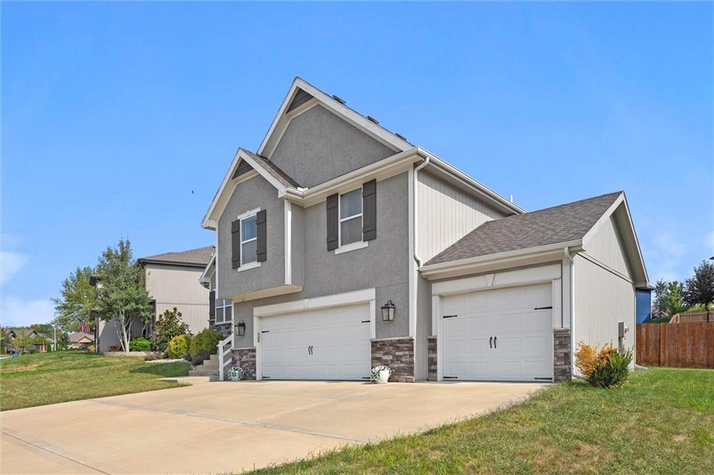 Listing Photo MLS #HMS2573774