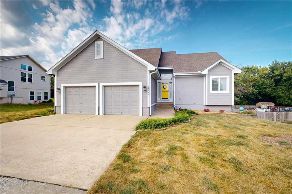 Listing Photo MLS #HMS2573863