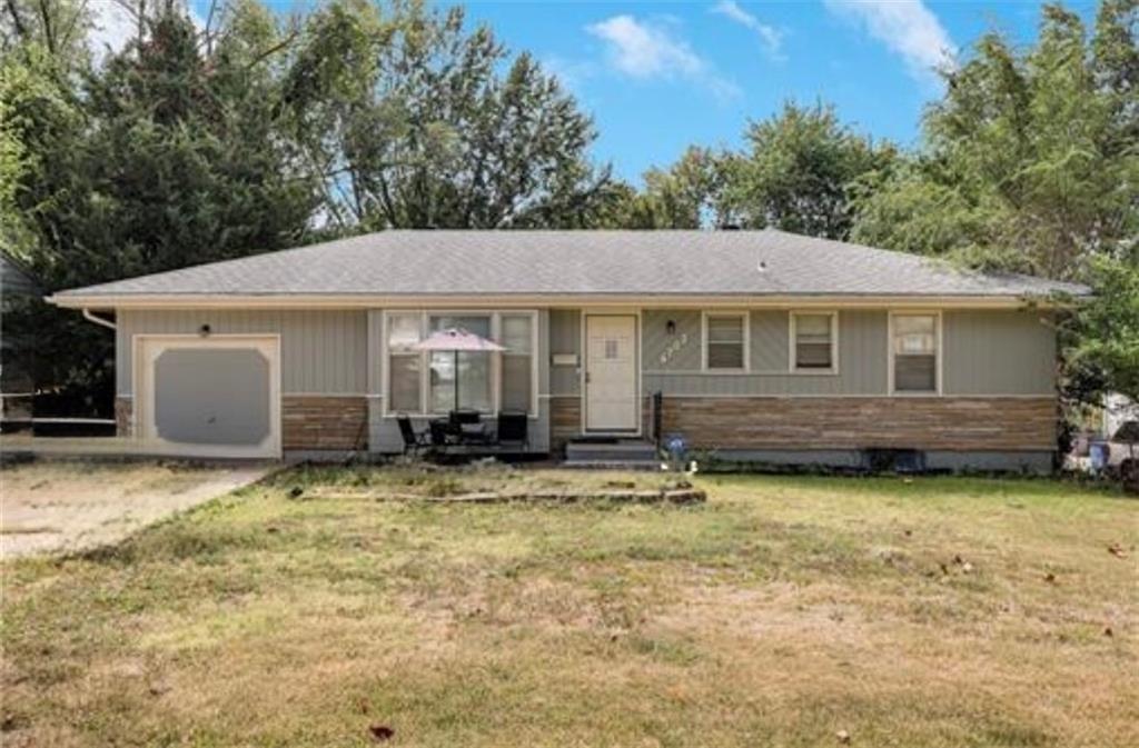 Listing Photo MLS #HMS2573935