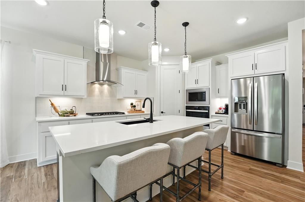 Listing Photo MLS #HMS2574131