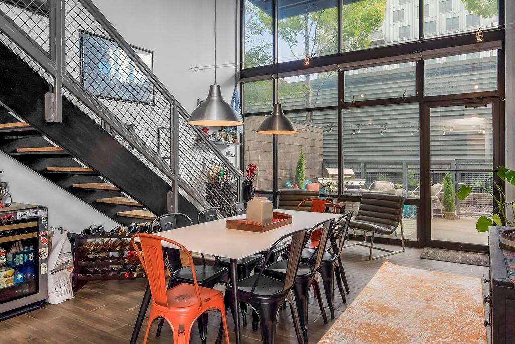 Listing Photo MLS #HMS2574341