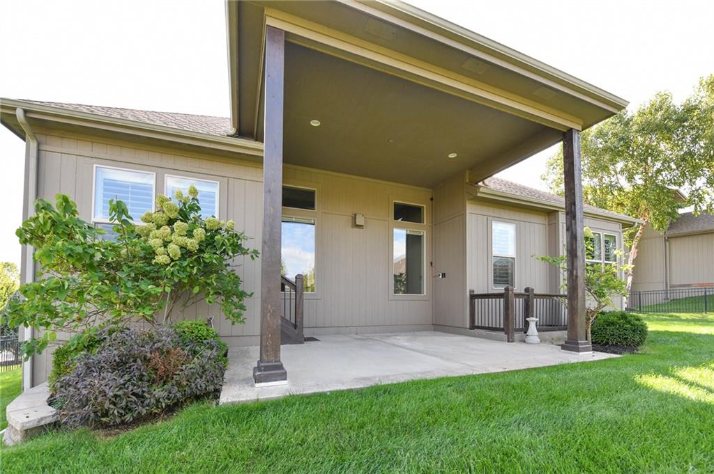 Listing Photo MLS #HMS2574385