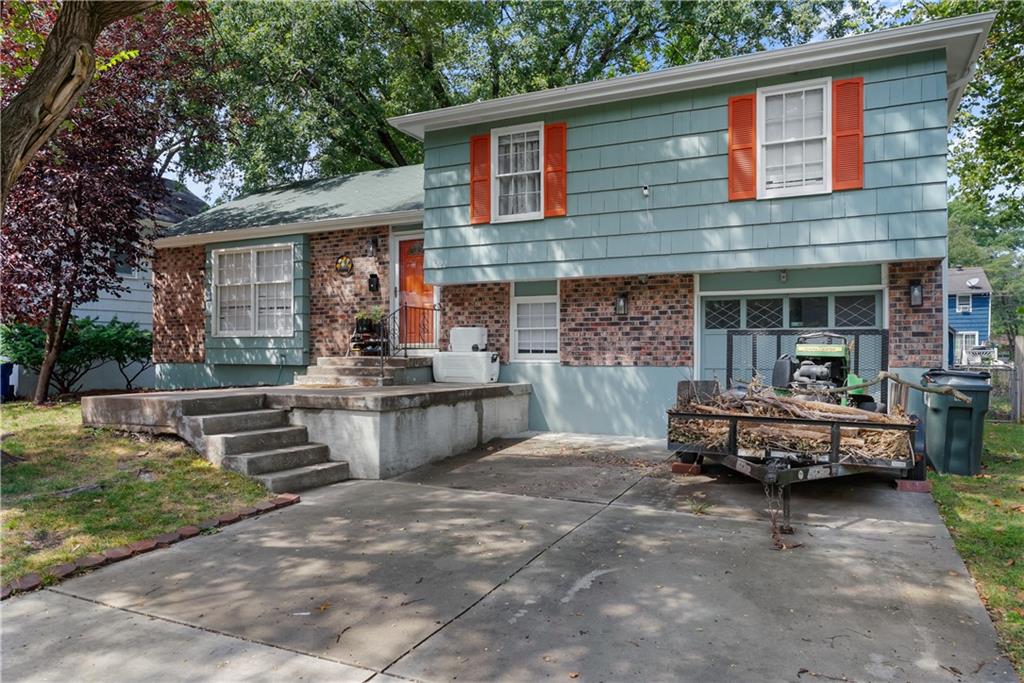 Listing Photo MLS #HMS2574776