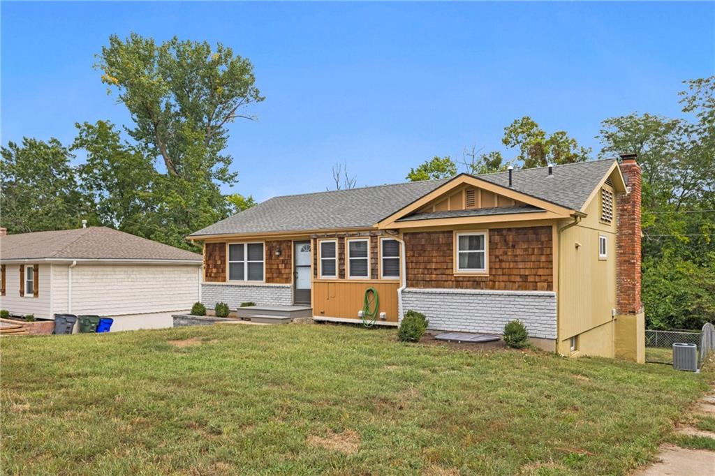 Listing Photo MLS #HMS2575225