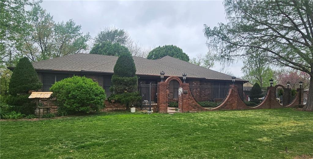 Listing Photo MLS #HMS2575416