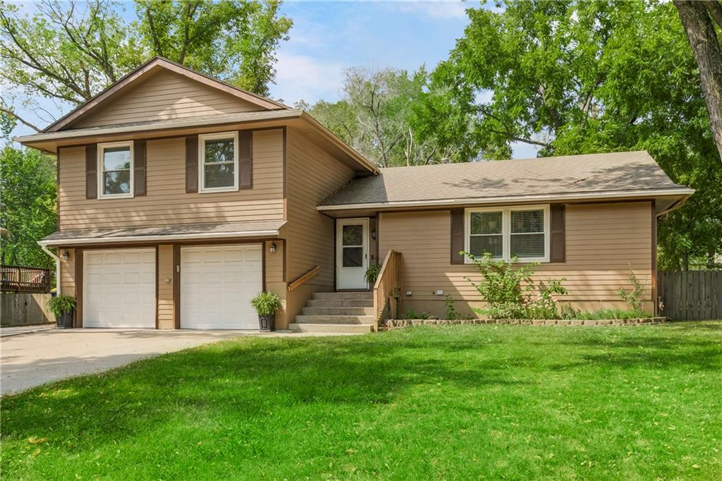 Listing Photo MLS #HMS2575584