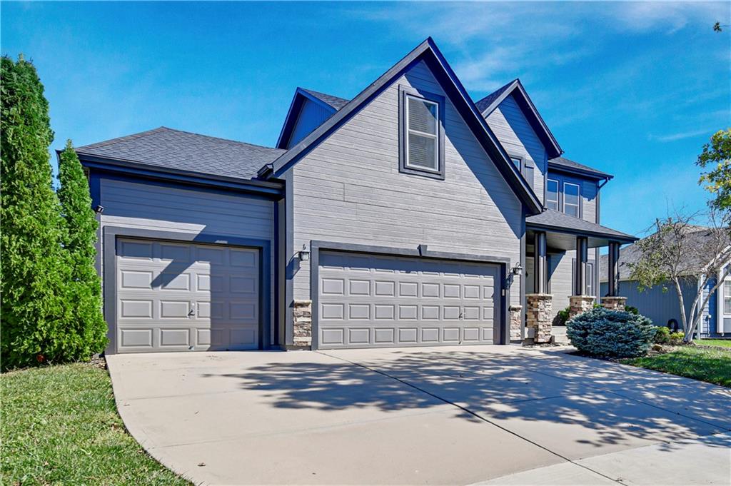 Listing Photo MLS #HMS2575931