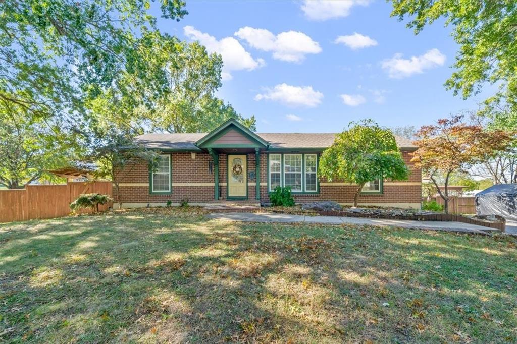 Listing Photo MLS #HMS2575974