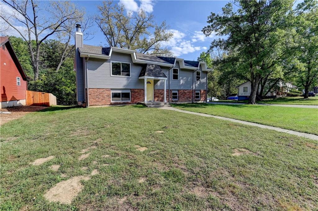 Listing Photo MLS #HMS2576416