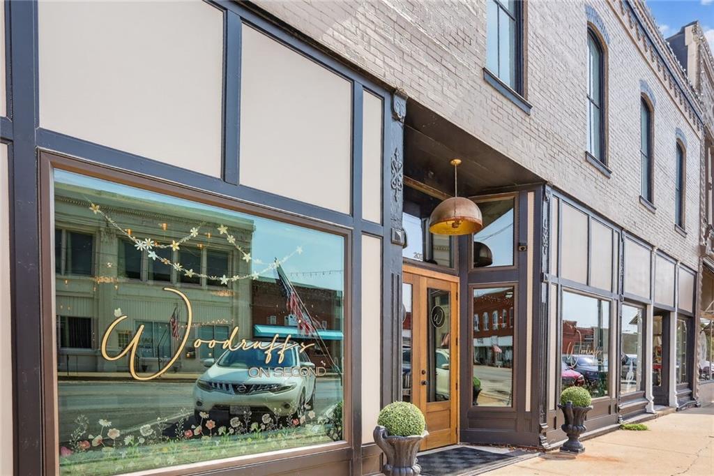 Listing Photo MLS #HMS2576603