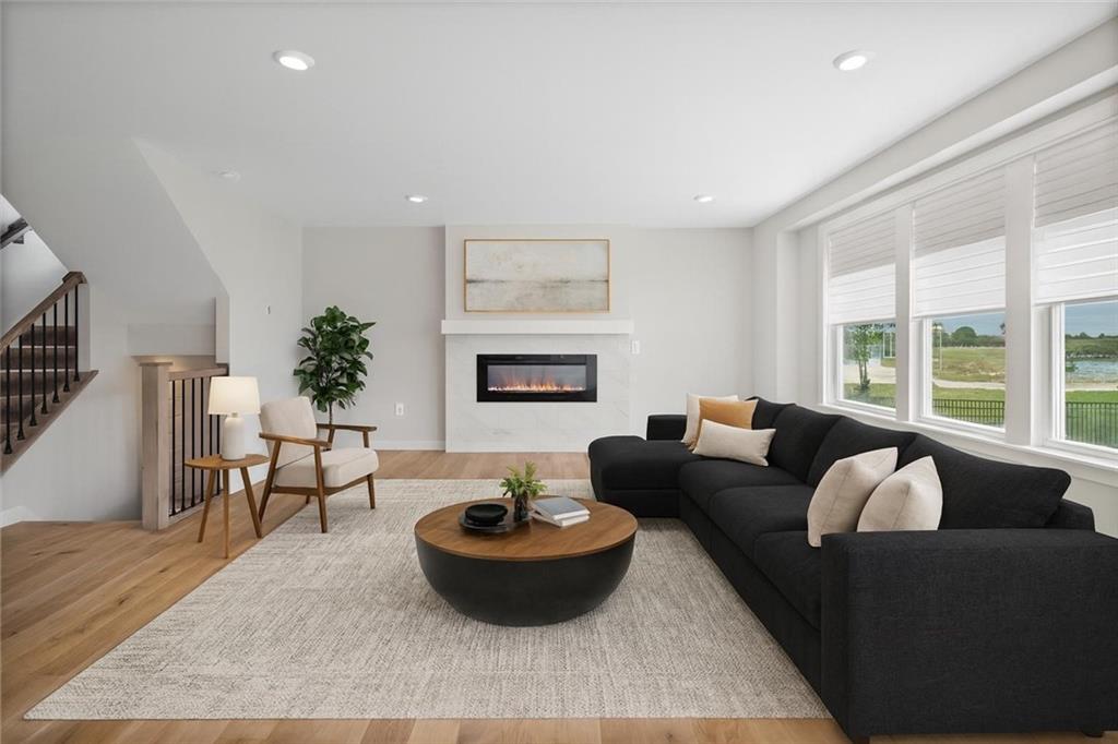 Listing Photo MLS #HMS2576796