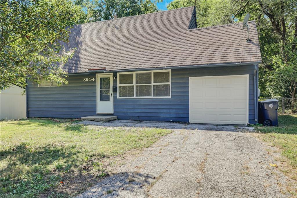 Listing Photo MLS #HMS2577048
