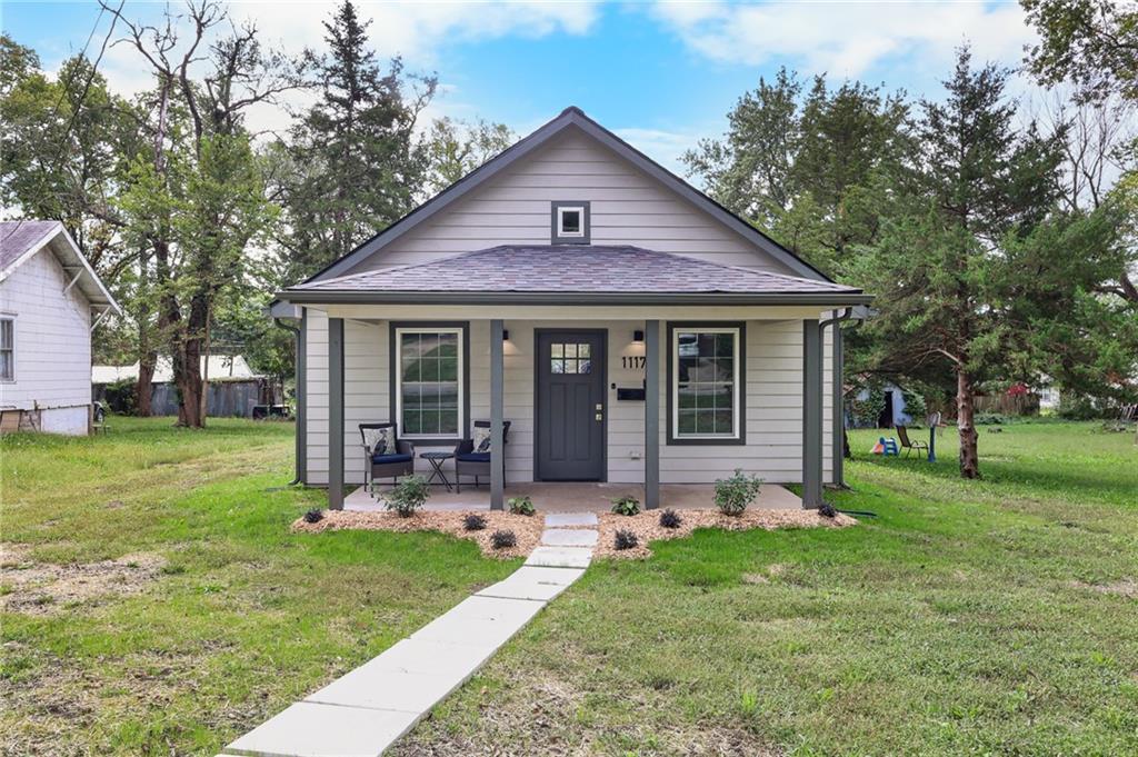 Listing Photo MLS #HMS2577272