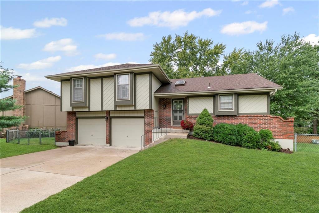 Listing Photo MLS #HMS2577473