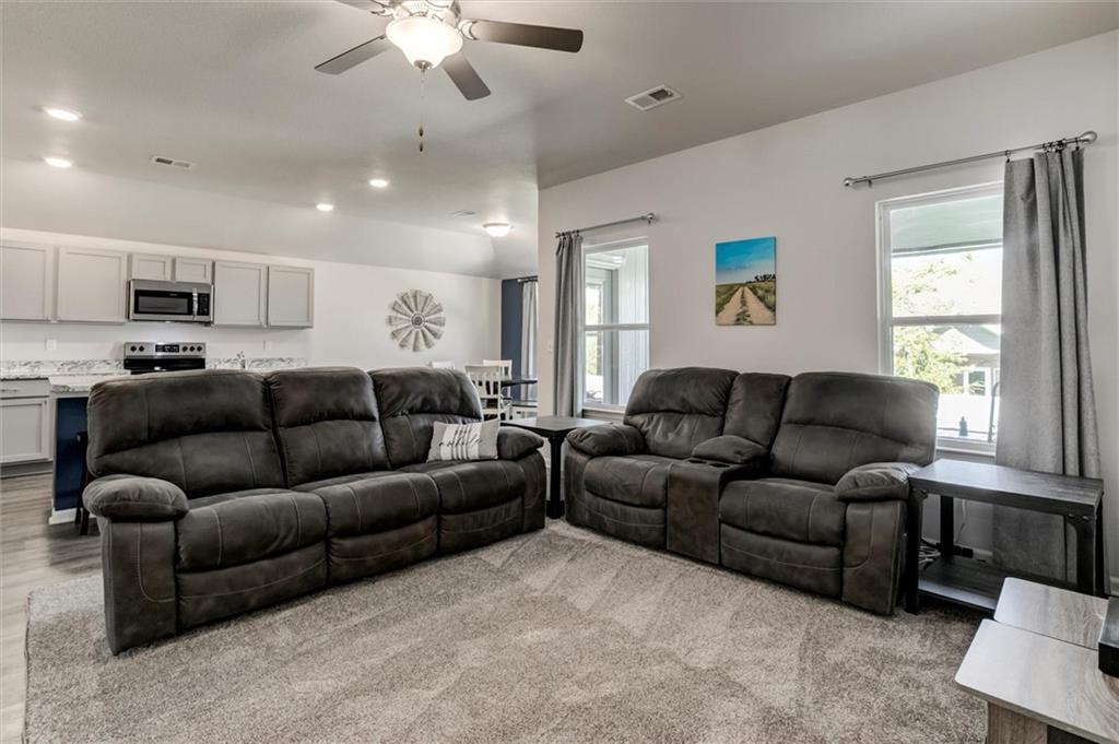 Listing Photo MLS #HMS2577579