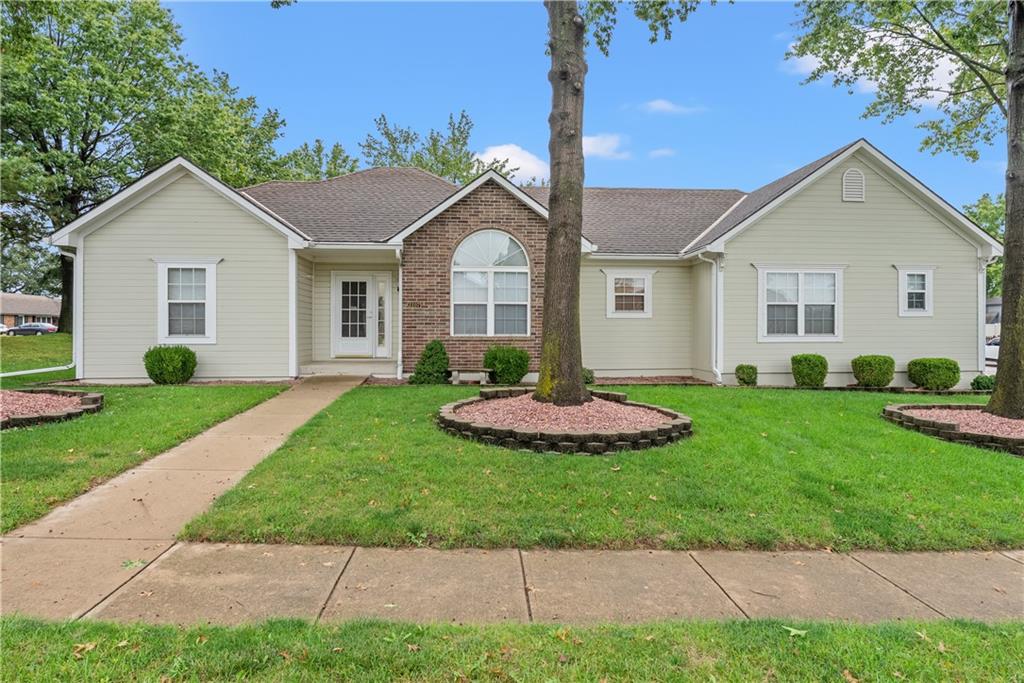 Listing Photo MLS #HMS2577596