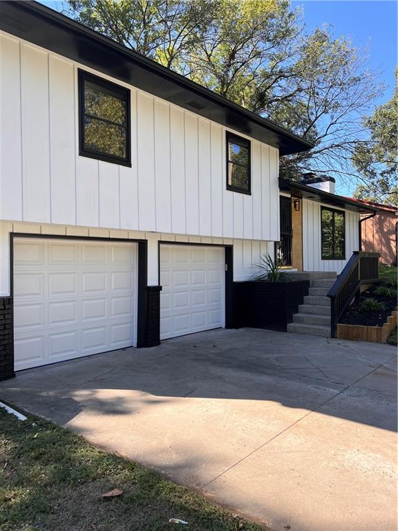 Listing Photo MLS #HMS2577858