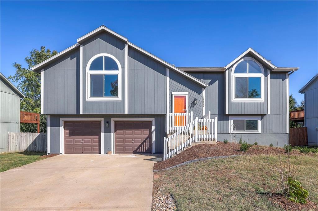Listing Photo MLS #HMS2578129