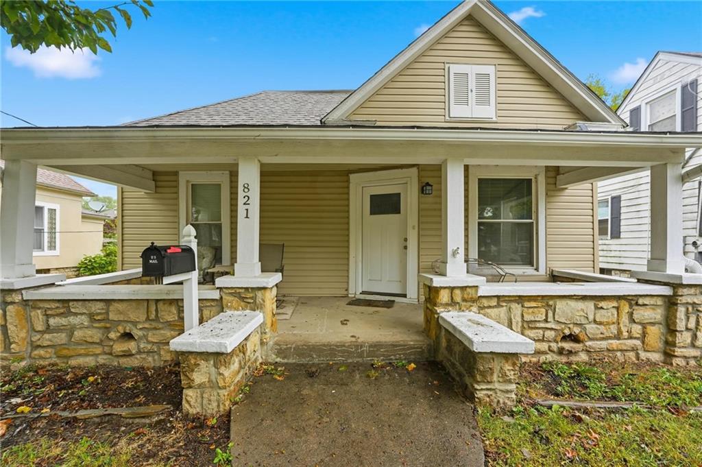 Listing Photo MLS #HMS2578138