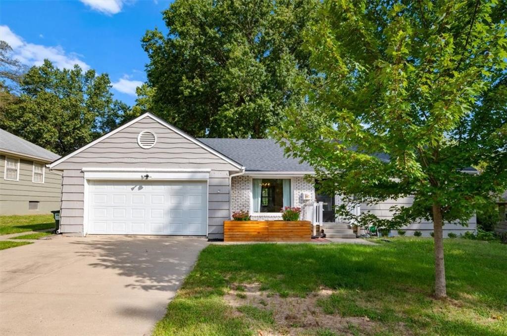 Listing Photo MLS #HMS2578628