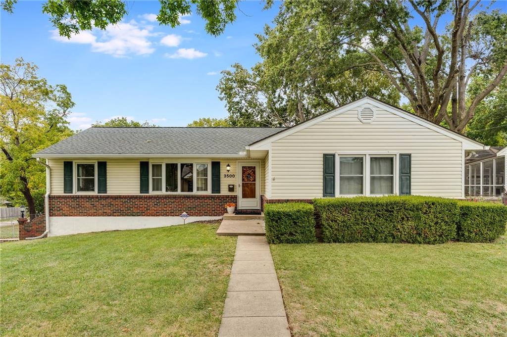 Listing Photo MLS #HMS2578852