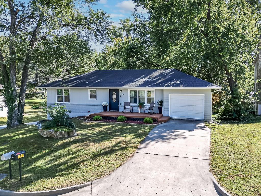 Listing Photo MLS #HMS2578911