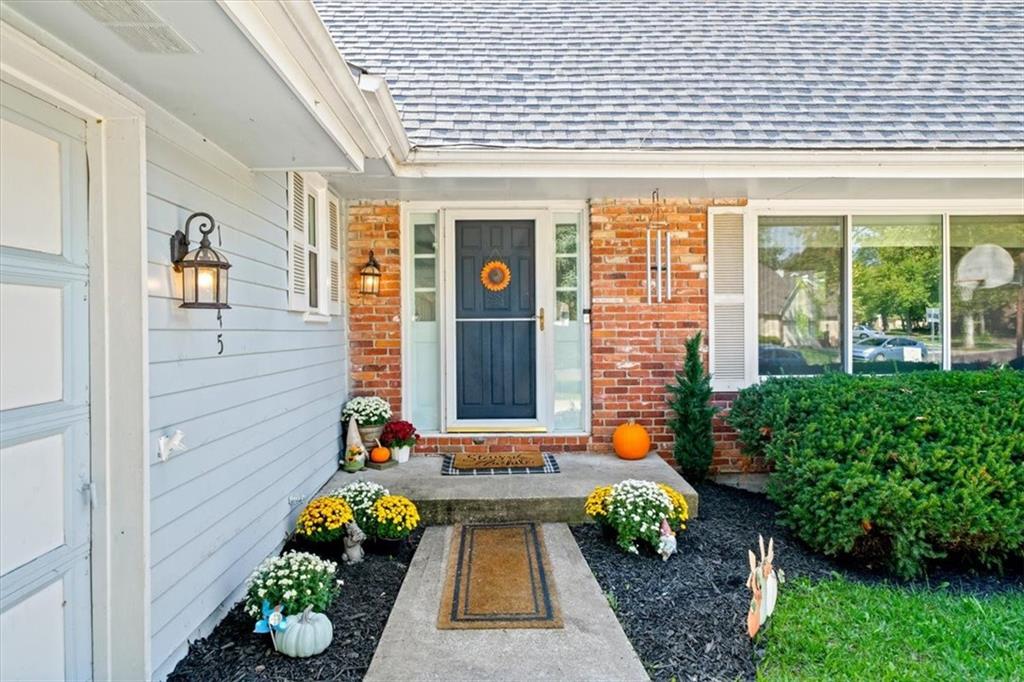 Listing Photo MLS #HMS2579383