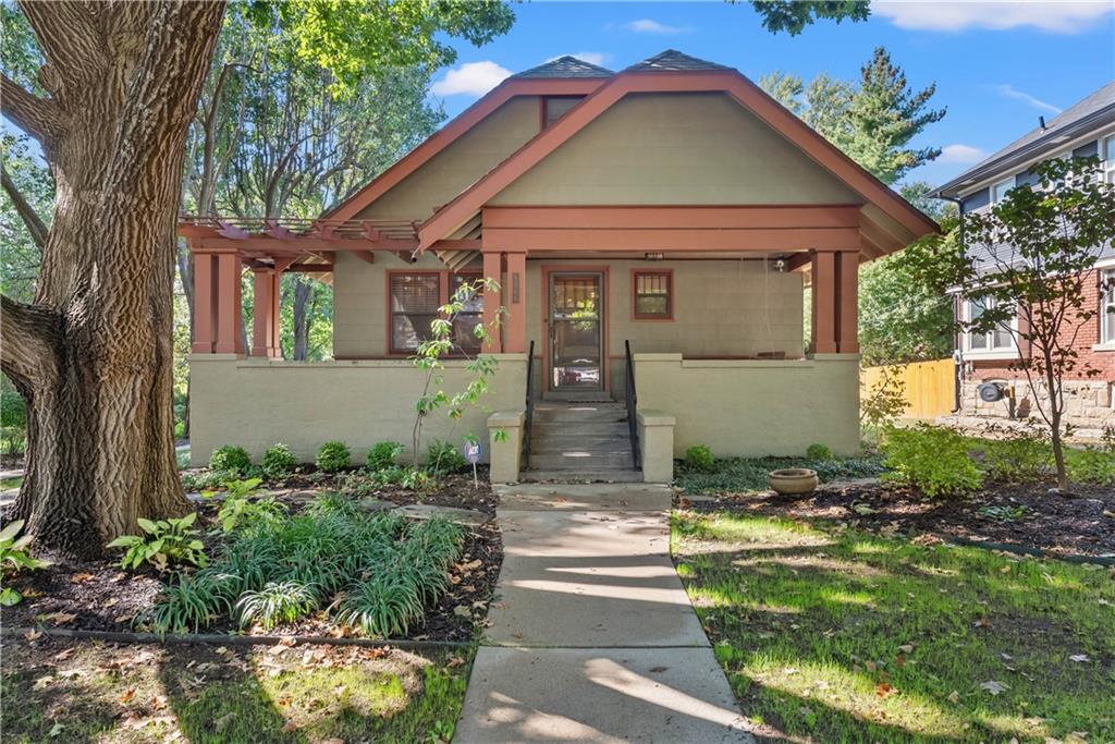 Listing Photo MLS #HMS2581109