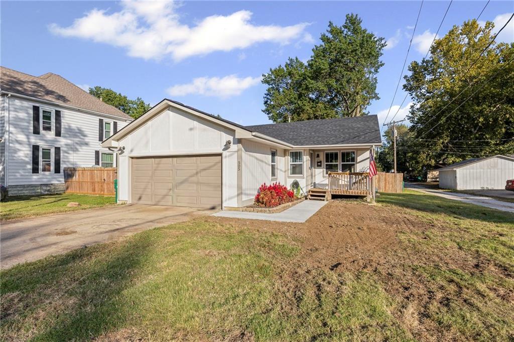 Listing Photo MLS #HMS2581341