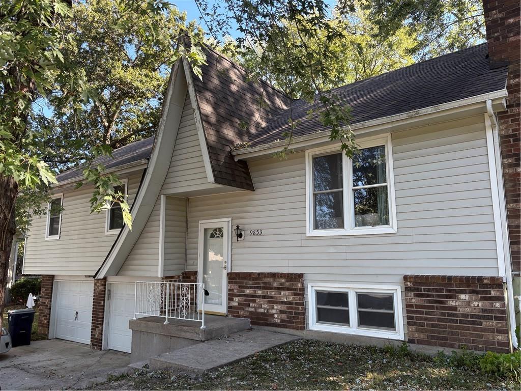 Listing Photo MLS #HMS2581546