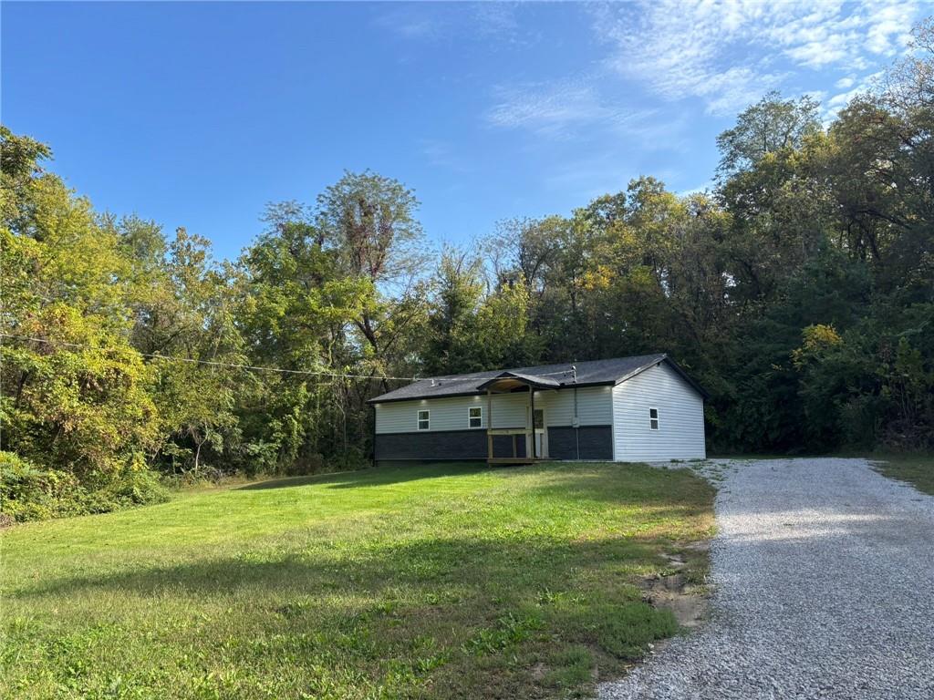 Listing Photo MLS #HMS2582077