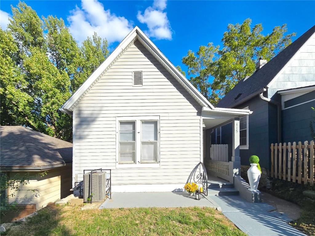 Listing Photo MLS #HMS2582202