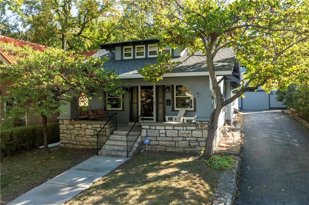 Listing Photo MLS #HMS2582272