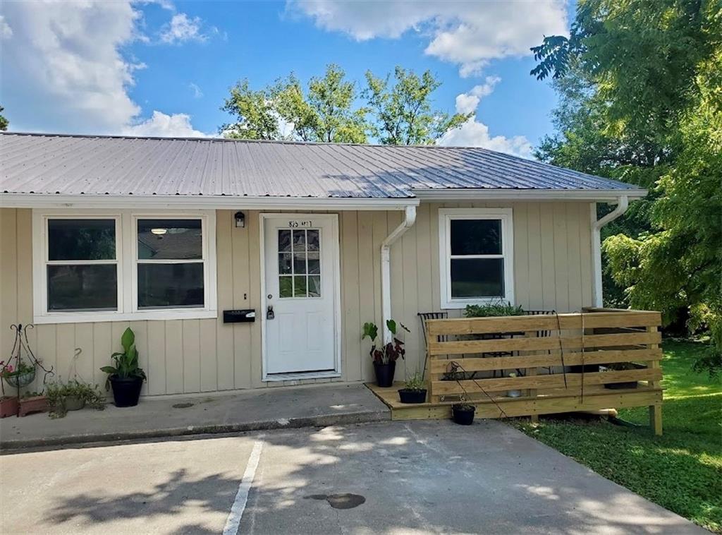 Listing Photo MLS #HMS2582356