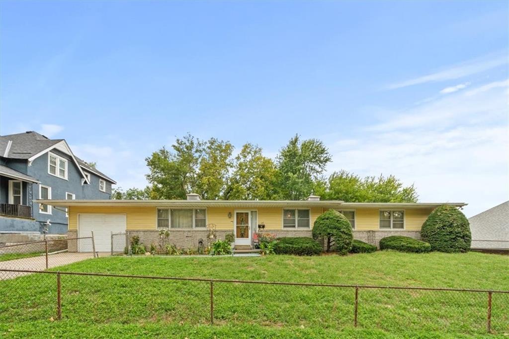 Listing Photo MLS #HMS2582689