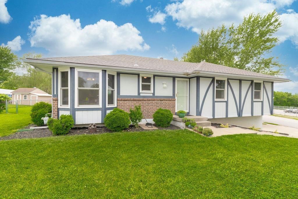 Listing Photo MLS #HMS2582795